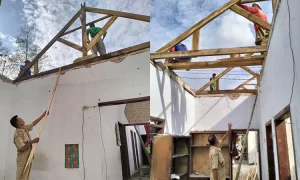 f-atap-rumah-warga-yang-ambruk-di-terjang-angin-kenang-dan-hujan-berada-di-Desa-Jeruk-Purut-Kecamatan-Gempol-Langsung-diperbaiki-oleh-pemdes-setempat-dan-swadaya-warga-1zal-2388515418