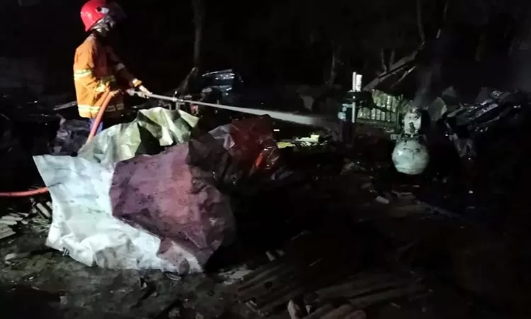 f-bangil-kebakaran-2-1350667061