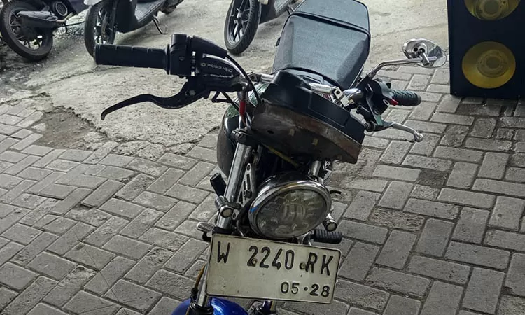 f-barang-bukti-motor-dikendarai-korban-dalam-laka-lantas-tunggal-diamankan-di-Poslantas-Polsek-Pandaan-1from-Unit-Lantas-Polsek-Pandaan-307581641 (1)