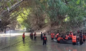 F-banyak-temukan-sampah-di-sungai-gembong-1736694326
