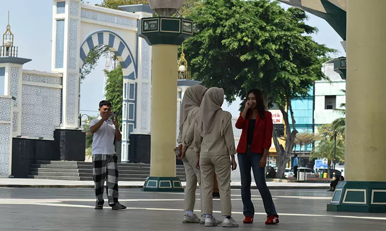 ADV-VLOG_Antusias-Warga-dan-Pelajar-Ramaikan-Lomba-Vlog-Kemerdekaan-di-Kota-Pasuruan-3301766316