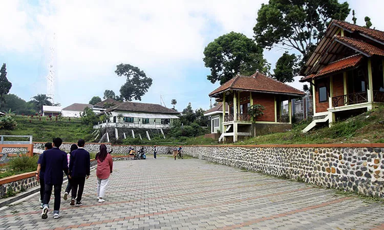 f-rest-area-tutur-2704430853 (1)