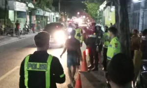 Foto-tkp-laka-motor-vs-truk-di-bukir-pasuruan-2362313219