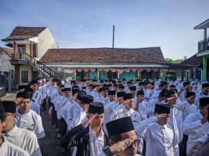 M🅰️99_20251022_065947_GOLD SCARLET V5.JPEG