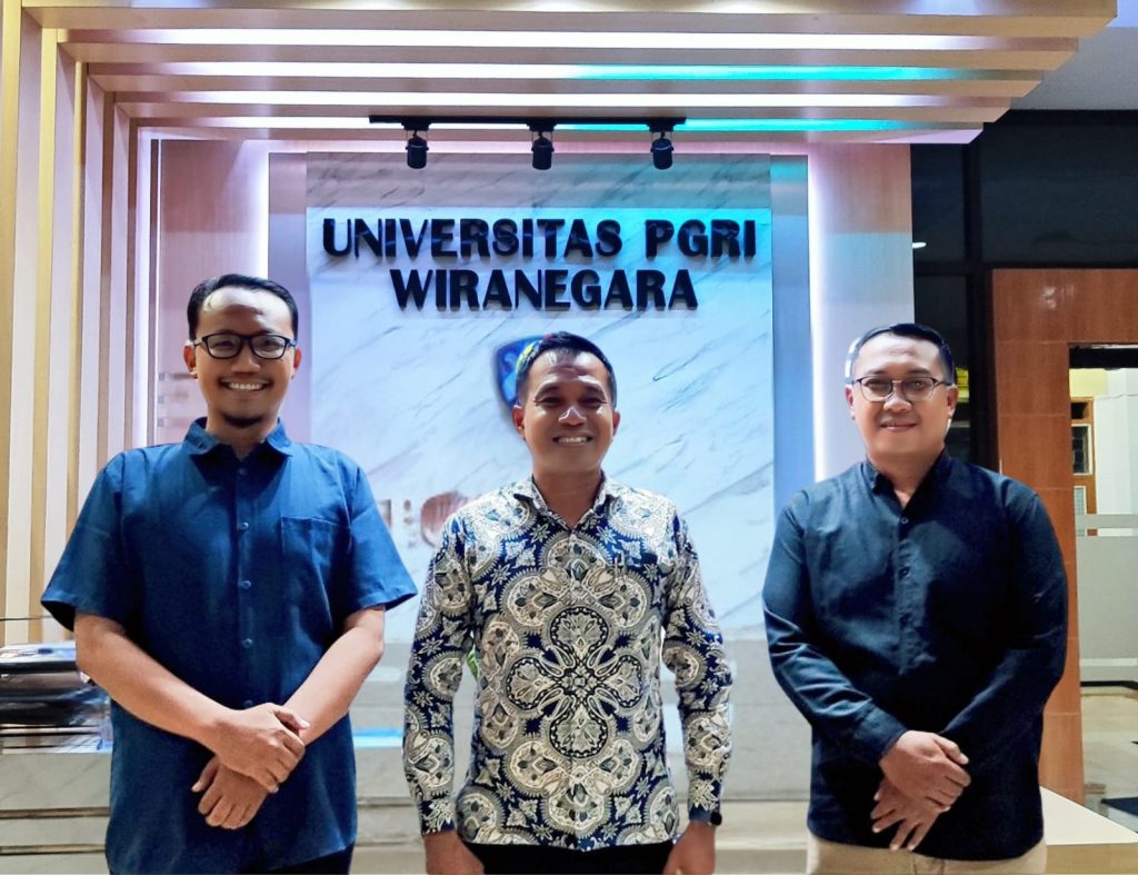 WhatsApp Image 2025-10-16 at 08.40.23