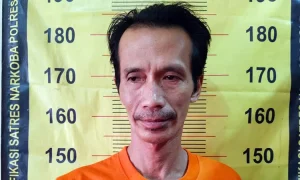 f-Nasiono-tersangka-kasus-narkoba-diamankan-di-Mapolres-Pasuruanfrom-Satresnarkoba-Polres-Pasuruan-200903926