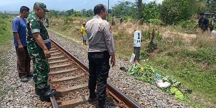 ft-tertabrak-ka-penataran-1616751425