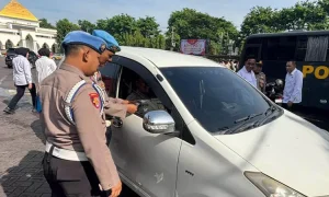 20-pemeriksaan-kendaraan-1-1257959885