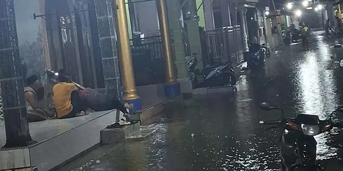 Foto-banjir-rob-11-364845878