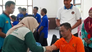 dites-sejumlah-warga-binaan-rutan-bangil-saat-mengikuti-skrining-untuk-mendeteksi-hivaids-rutan-bangil-for-radar-bromo-a9GMu