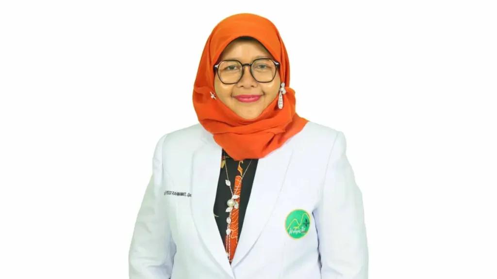 dr-dr-hj-yessi-rahmawati-spog-k-mh-mkes-cmc-fisqua-direktur-rsud-waluyo-jati-kabupaten-probolinggo-qUC1U