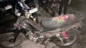 barang-bukti-motor-yamaha-vega-saat-diamankan-di-poslantas-NXF9s