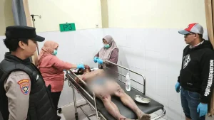 amatiran-tersangka-in-pelaku-curanmor-yang-babak-belur-saat-perawatan-medis-di-igd-puskesmas-nongkojajar-foto-polsek-nongkojajar-for-jawa-pos-radar-bromo-SzFpe