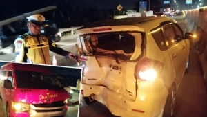 diserruduk-kondisi-bagian-belakang-ertiga-yang-ringsek-usai-diseruduk-hiace-di-ruas-tol-gempol-kejapanan-KGQEK