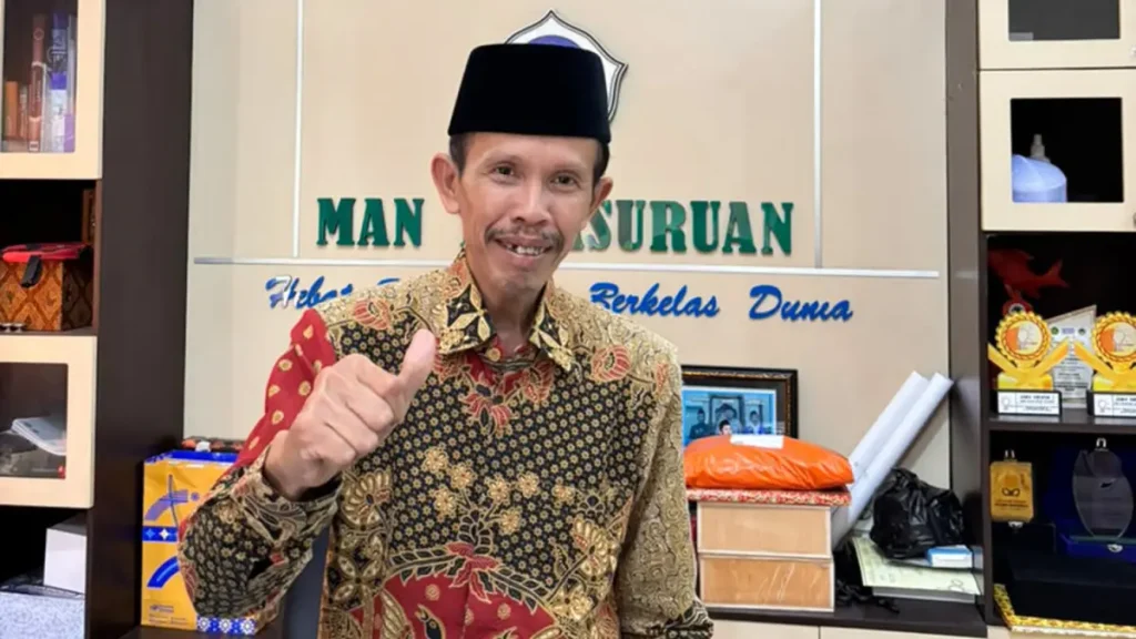 nasrudin-spdmsi-kepala-sekolah-man-1-pasuruan-dYxET
