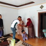 Kepala Desa Pejangkungan H. Abdul Gofur Tunjukkan Kepedulian kepada Warga Berduka