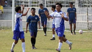 pesta-gol-para-penggawa-gempol-fc-berselebrasi-usai-mencetak-gol-ke-gawang-wonorejo-fc-di-laga-perdana-itu-gempol-fc-berhasil-menang-telak-8-0-mokhamad-zubaidillah-radar-bromo-EixUD